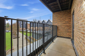 Photo 32- click for photo gallery